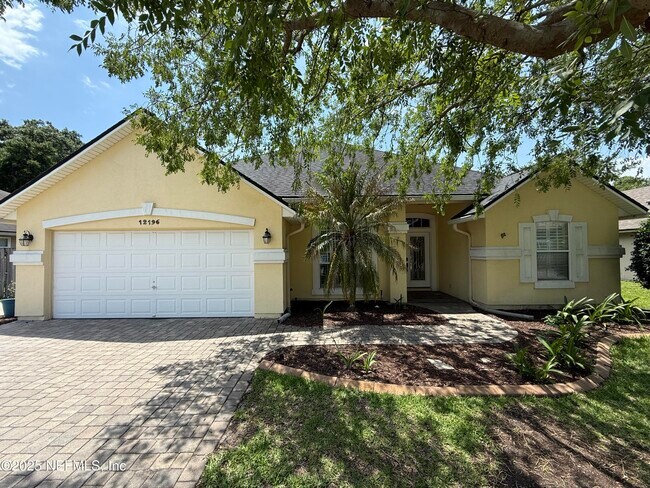 Foto del edificio - 12196 Lake Fern Dr
