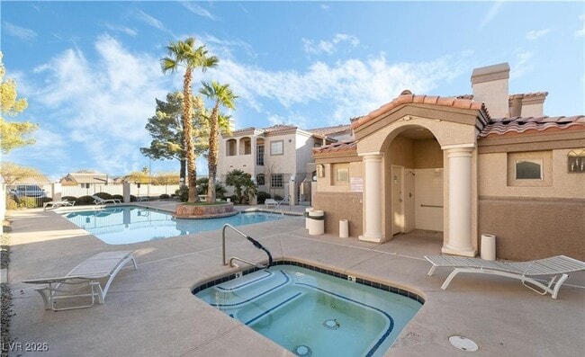 Building Photo - 1851 Hillpointe Rd