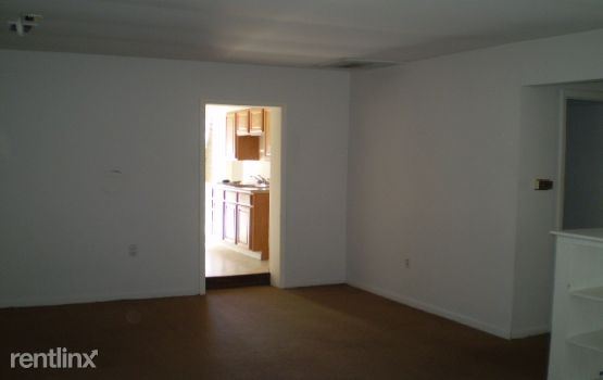 Building Photo - 6251 Monrovia Dr