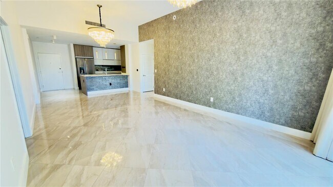 Foto del edificio - 600 NE 27th St