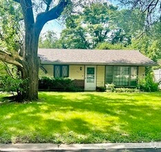 Building Photo - 605 Breen Dr