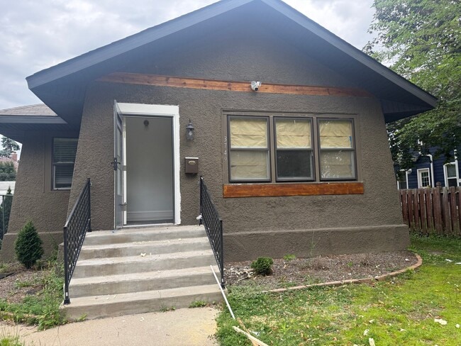 Building Photo - 3749 5th Ave S