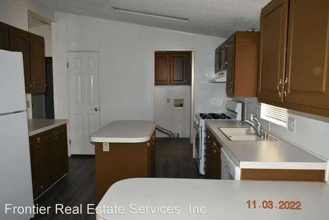 Building Photo - 3 br, 2 bath House - 620 W Upjohn Ave Space 3