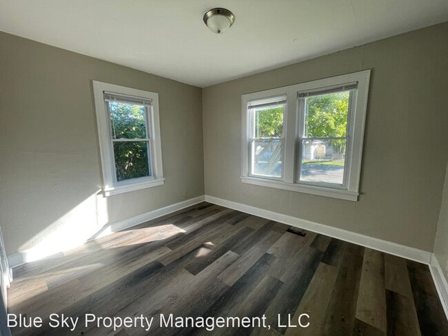 Building Photo - 3 br, 1 bath House - 3203 South Hackley St...