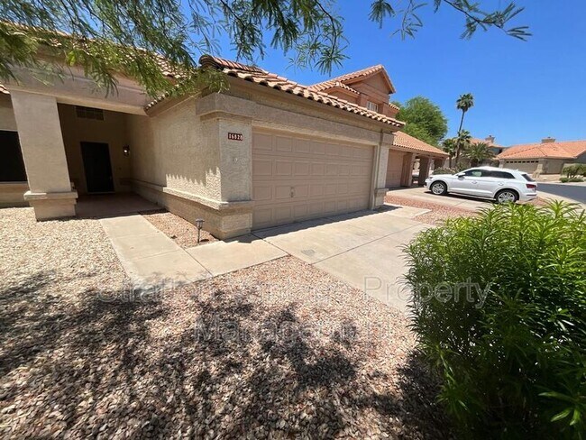 Foto del edificio - 16828 S 13th Way