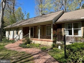 Building Photo - 29304 Woodridge Dr