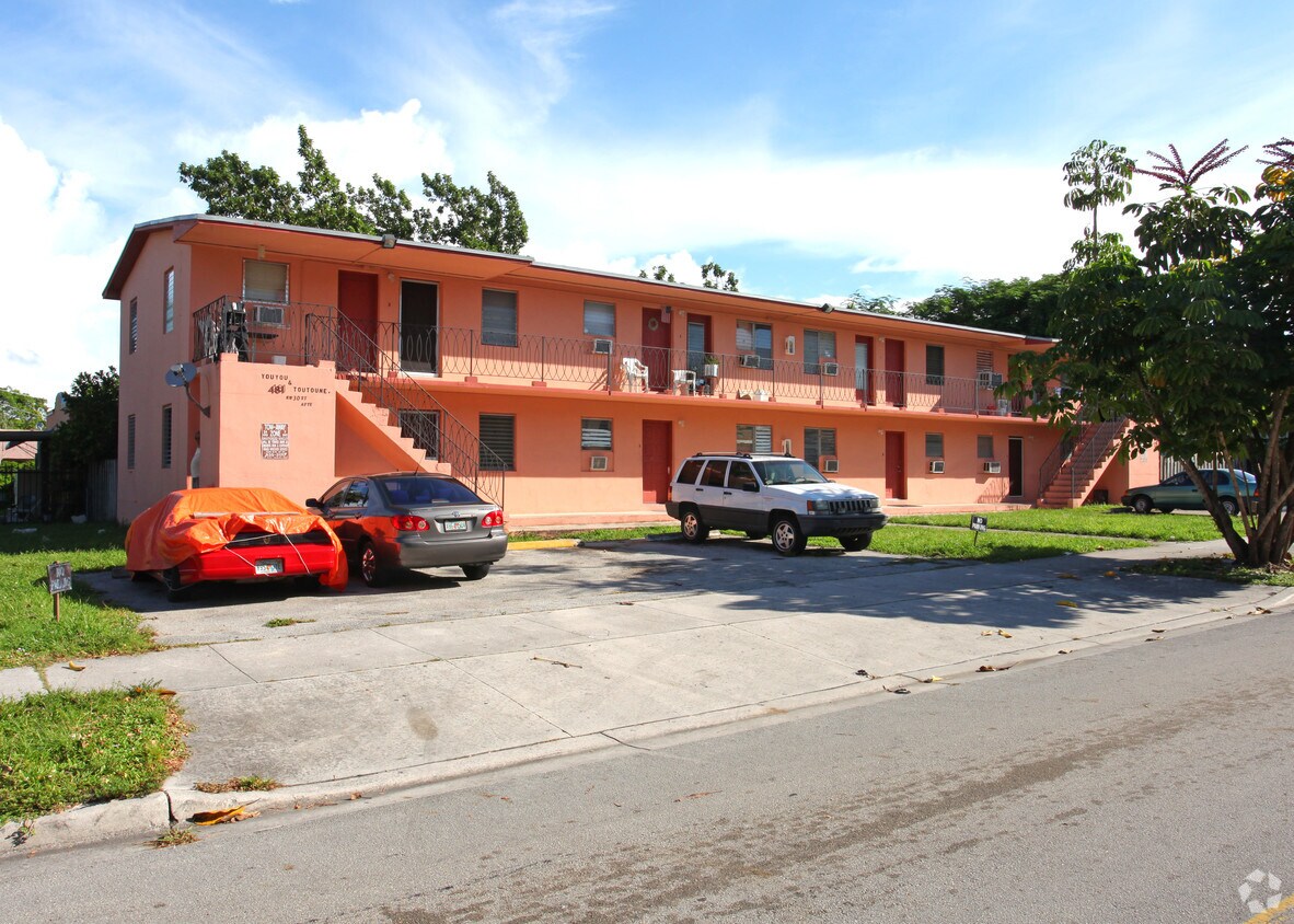 Foto del edificio - 481 NW 30th St