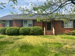 Building Photo - 624 Marlee Dr