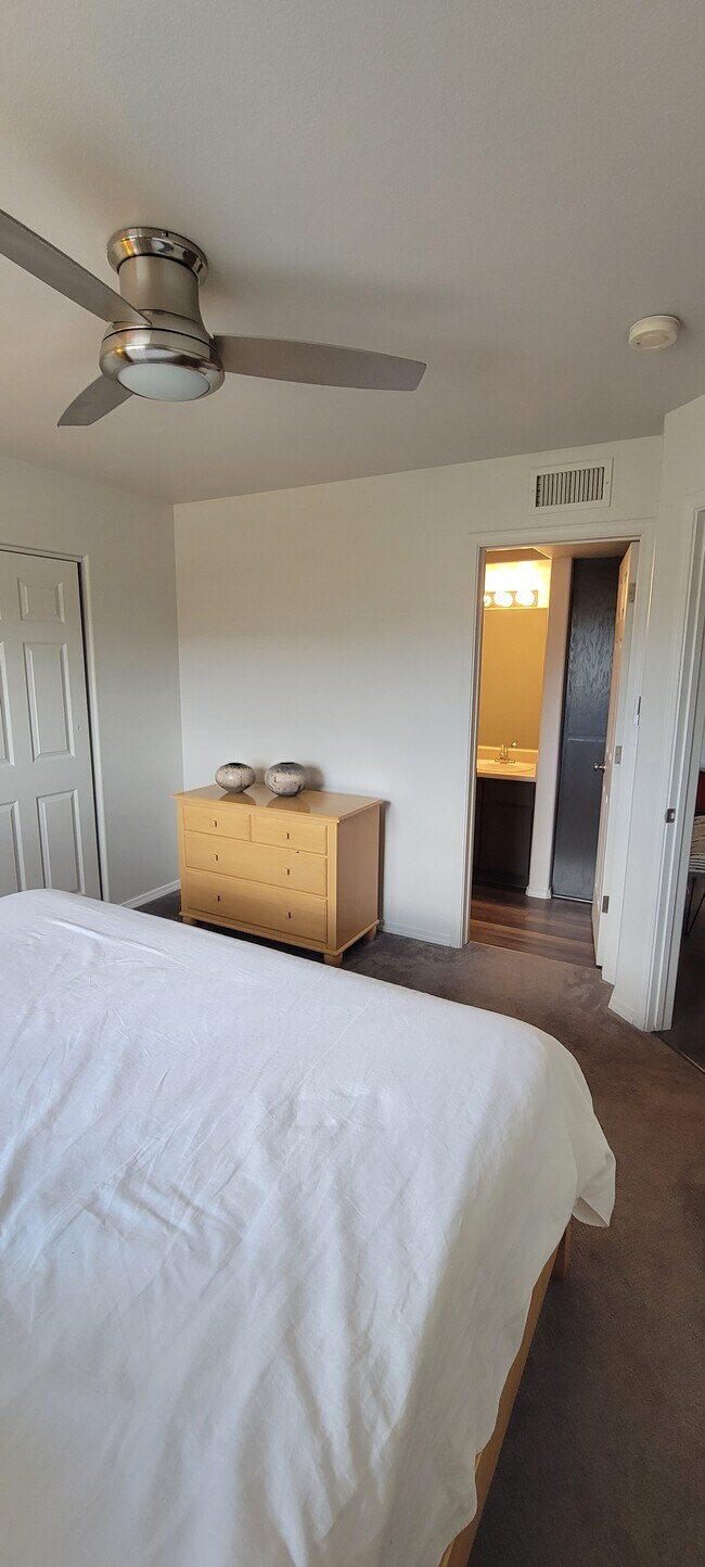 Master Bedroom - 1100 Goeglein Gulch Rd