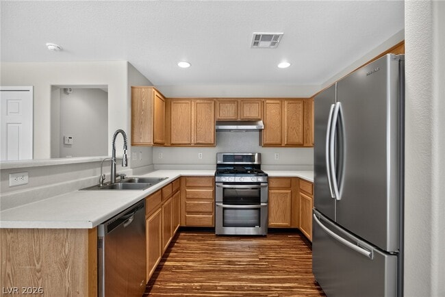 Building Photo - 10566 Corte Sierra St