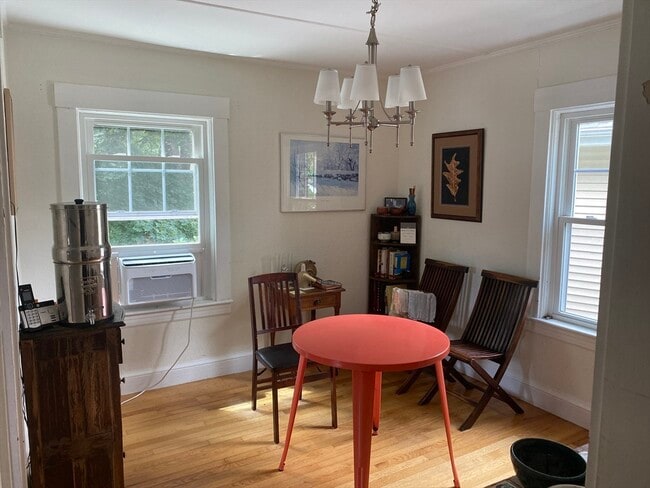 Building Photo - 16 Stonecleve Rd