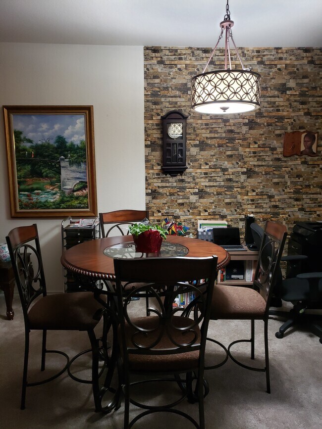 Building Photo - 2309 Homewood Ln
