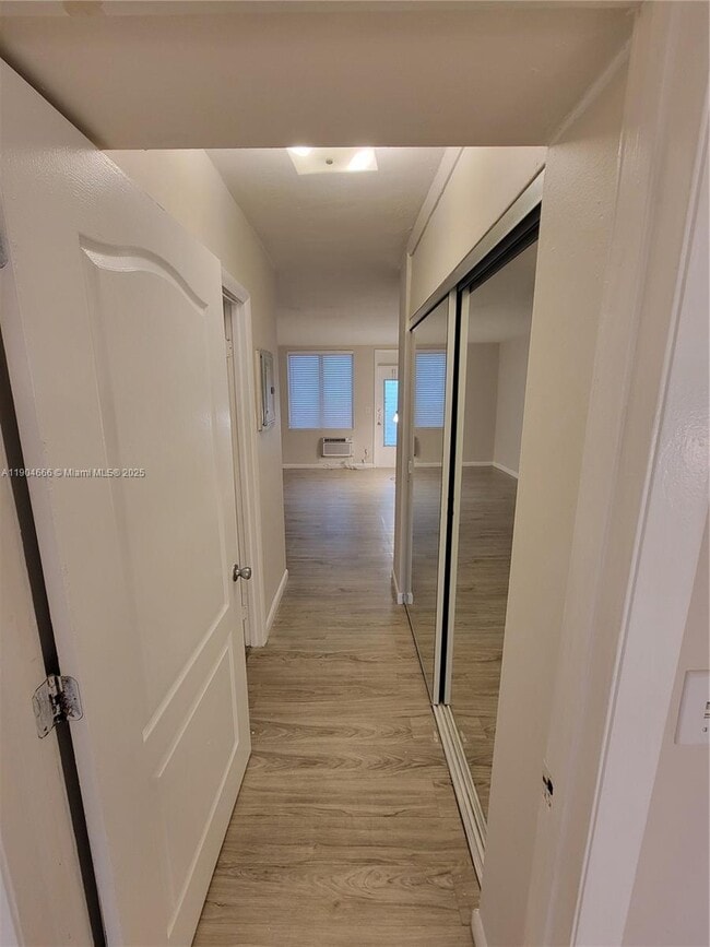 Foto del edificio - 441 Collins Ave