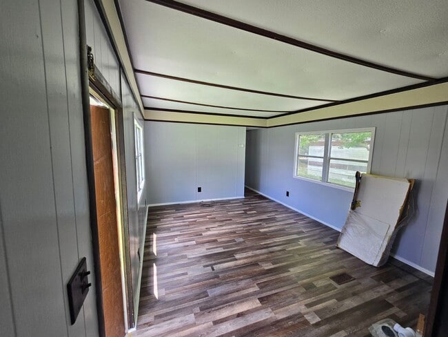 Photo - 107 Walnut Branch Dr House