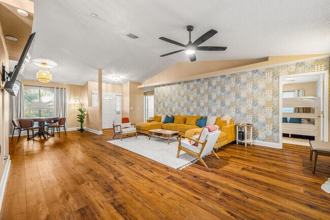 Foto del edificio - 13734 76th Ave N