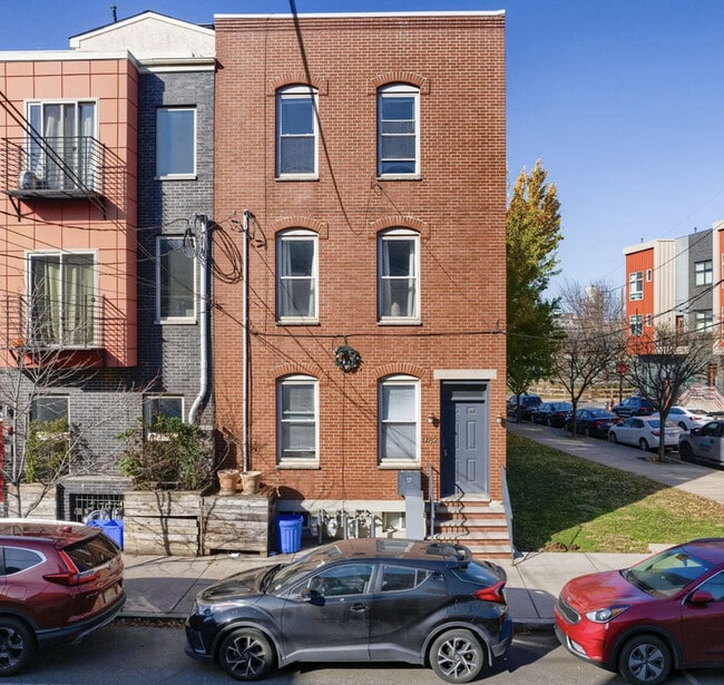 Building Photo - 1782 Frankford Ave