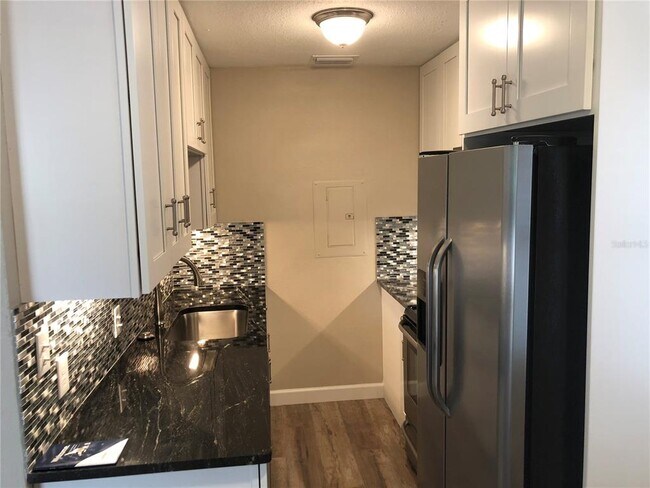 Building Photo - 520 70th St N