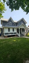 Building Photo - 19 E Pierce St