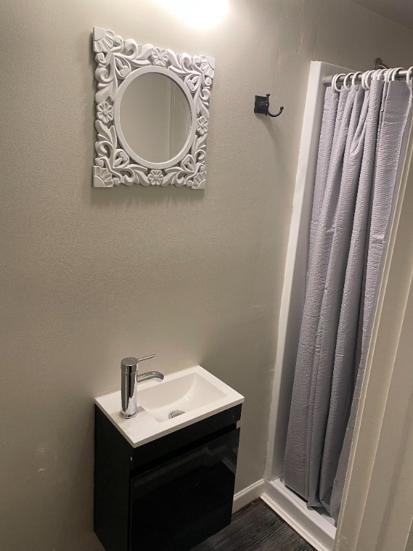 Foto del edificio - 1210 Rocky Rd