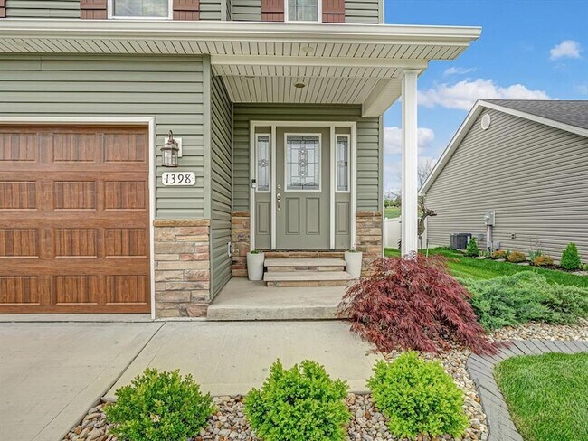 Foto del edificio - 1398 Orchard Lakes Cir