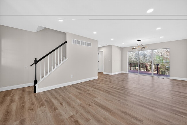 Building Photo - 1447 Pepperdine Ct