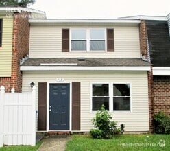 Building Photo - 418 Sedgewick Ct