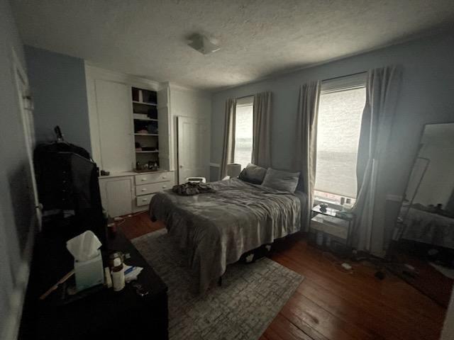 Bedroom or Living Room - 100 Pine St