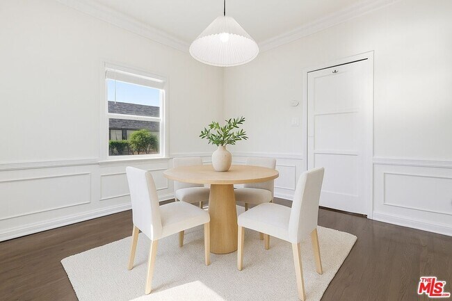 Foto del edificio - 111 N Harper Ave