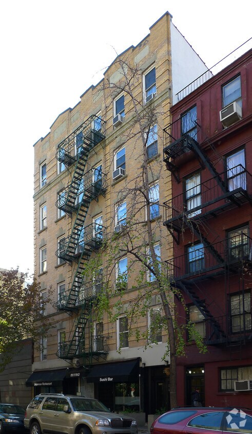 Primary Photo - 220 W 13th St