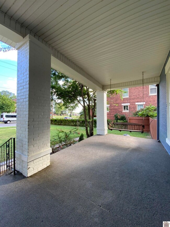 Building Photo - 1401 Jefferson St
