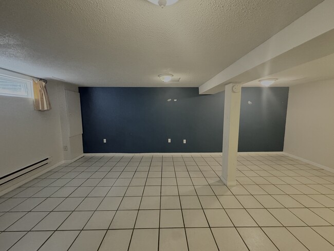 Building Photo - 3691 Albion Rd