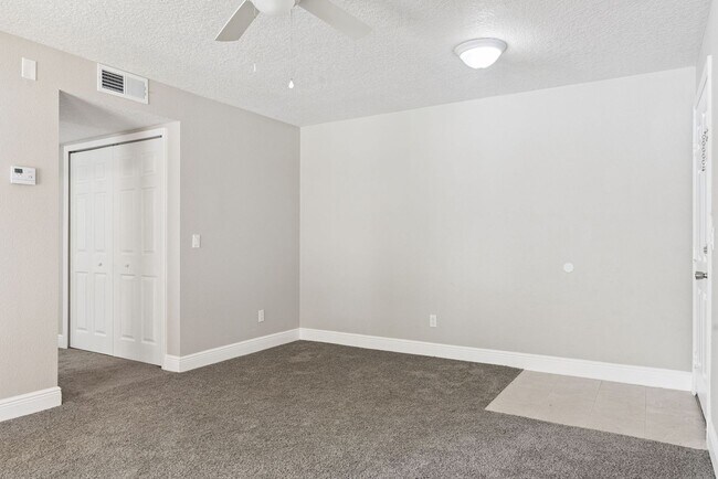Foto del edificio - 1039 S Hiawassee Rd