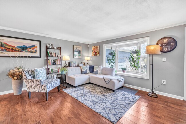Foto del edificio - 239 Bayberry Ln