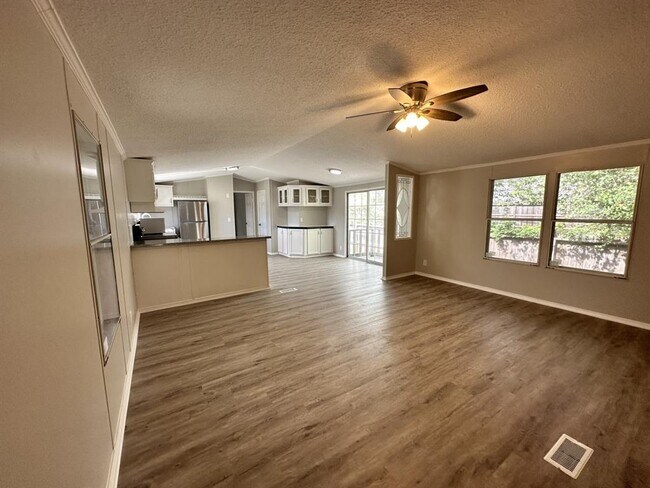 Building Photo - 21349 W Knox Dr