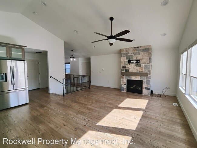 Building Photo - 4 br, 3 bath House - 7373 W Desert Brumby ...