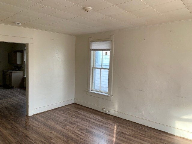 Building Photo - 1329 S 24th St