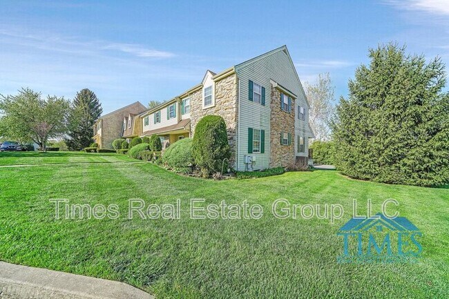 Foto del edificio - 220 Westridge Pl N