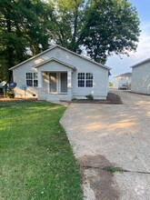 Building Photo - 620 N Bayou Ave