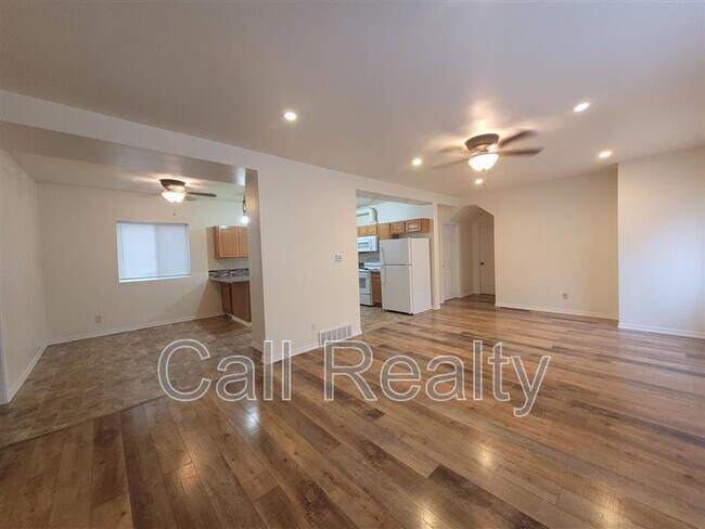 Foto del edificio - 11122 E Valleyway Ave