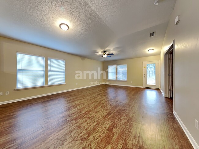 Foto del edificio - 75036 Ravenwood Dr