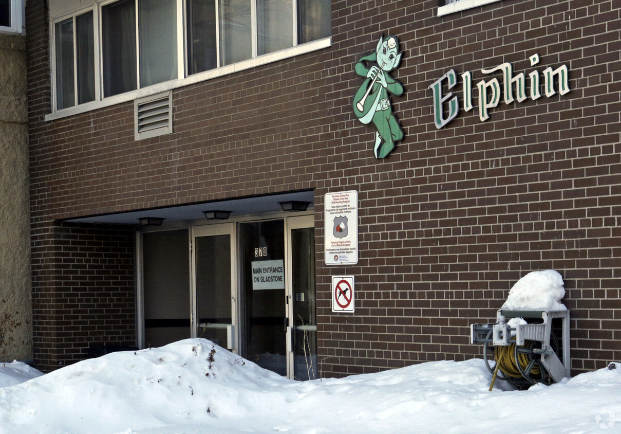 Building Photo - Elphin Apartments