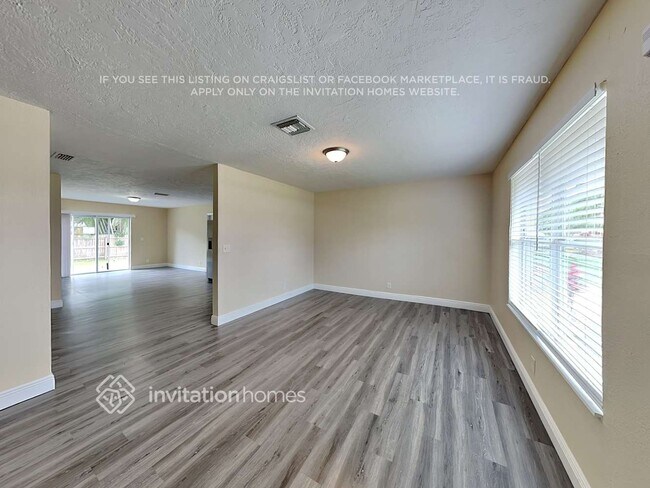 Building Photo - 4582 Carthage Cir N