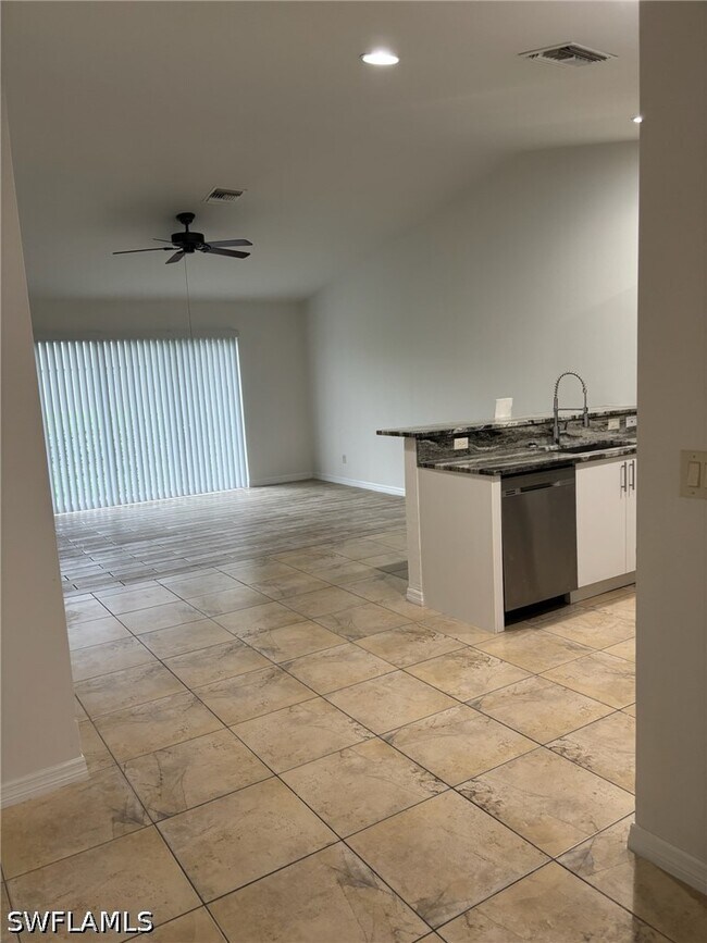 Foto del edificio - 4713 13th St SW