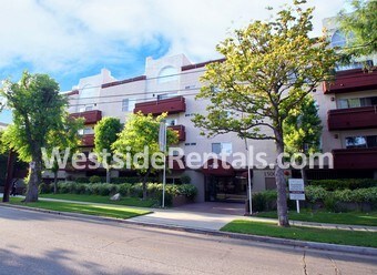Primary Photo - 15009 Moorpark St
