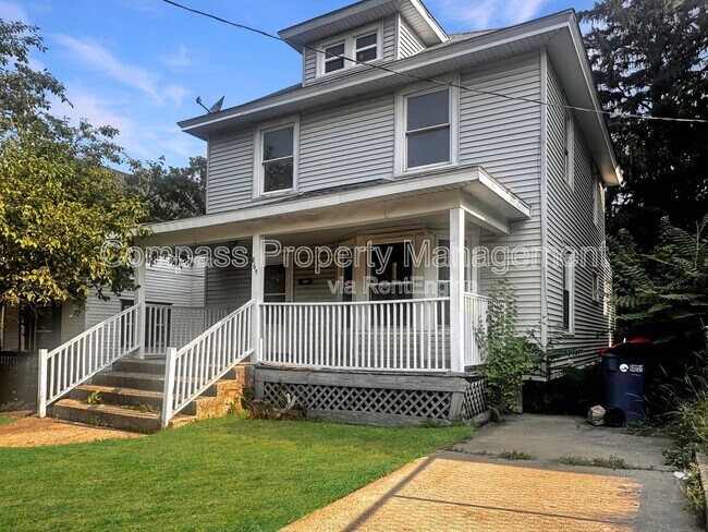 Foto del edificio - 865 Bates St SE
