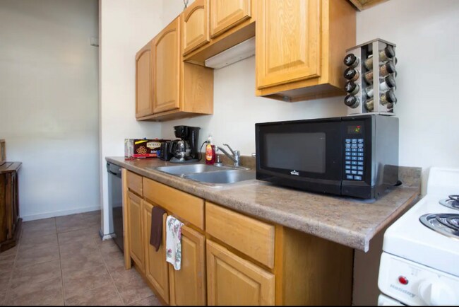 Foto del edificio - 318 W Hall St