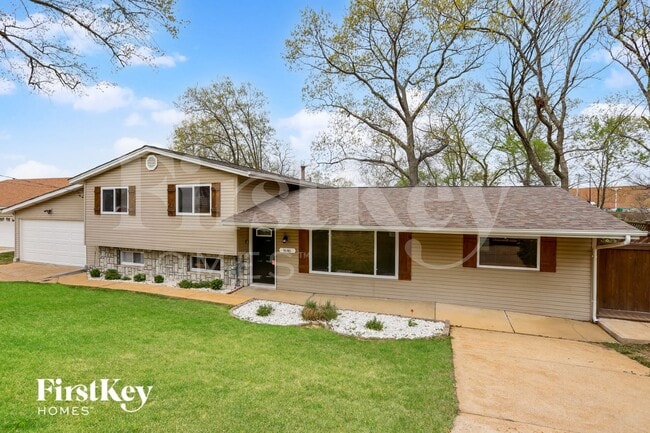 Building Photo - 1646 Stardust Dr