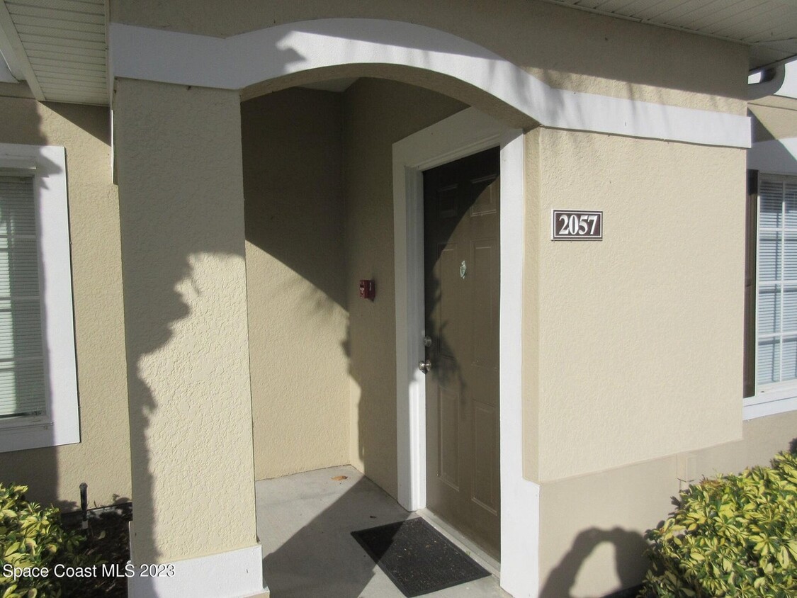 Primary Photo - 3551 D'Avinci Way