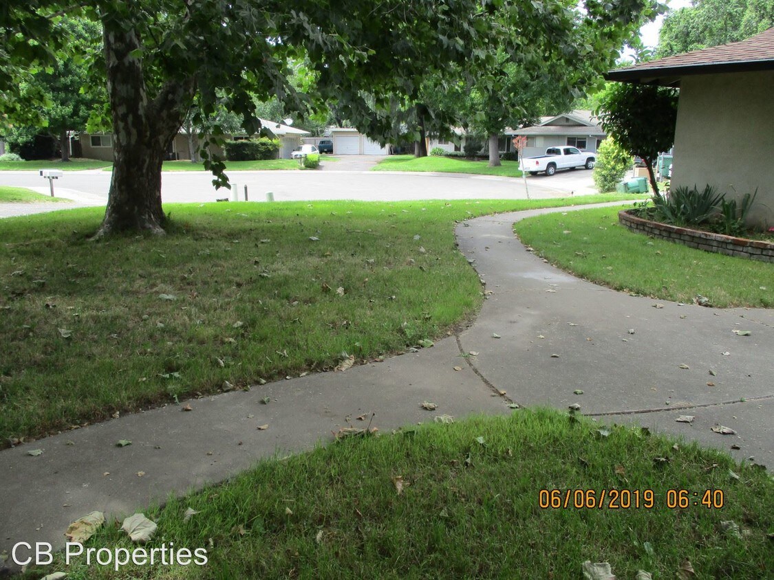 Primary Photo - 15 San Gabriel Dr