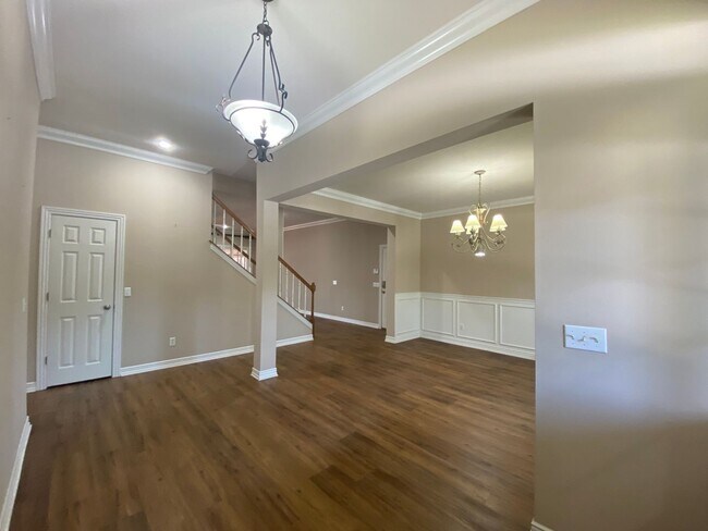 Foto del edificio - Spacious 4 Bedroom Home in Fayetteville!!